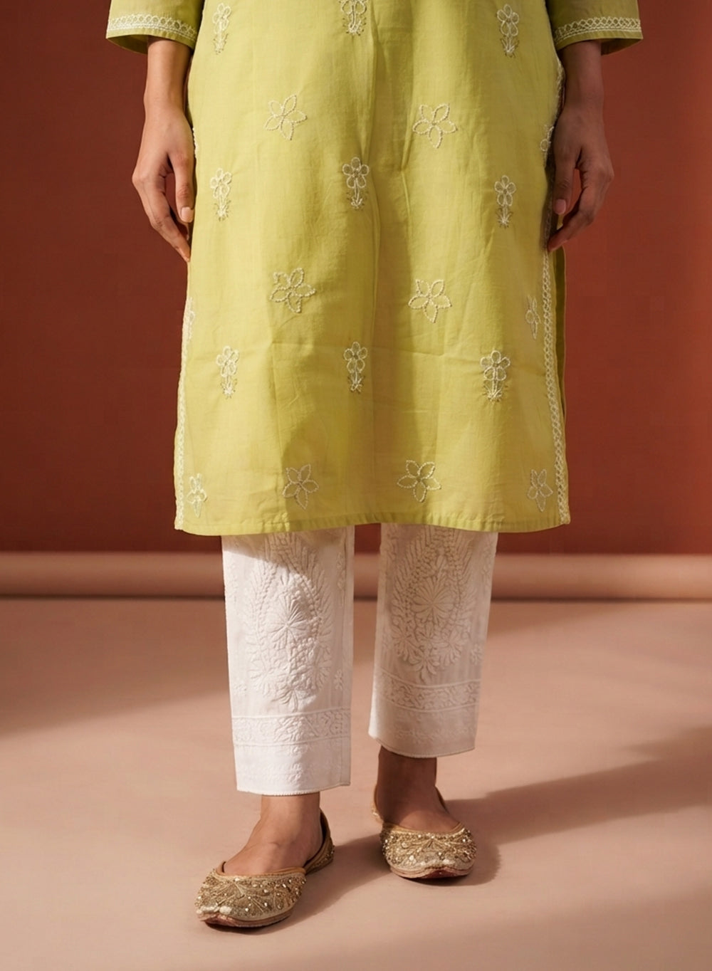White - Ta'abeer Lycra Crepe Chikankari Pants