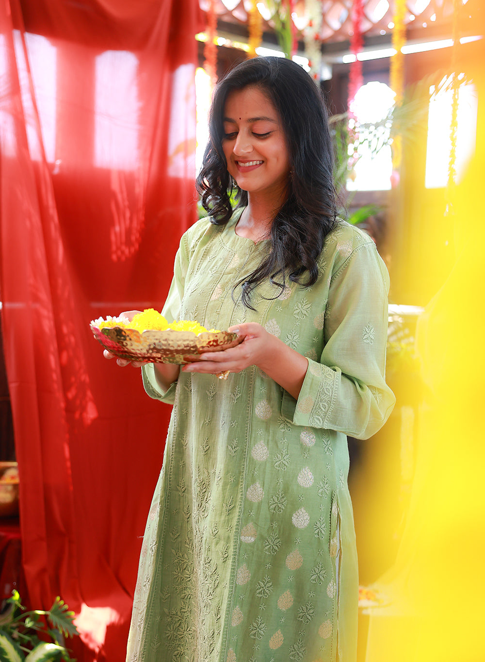 Green - Anjuman Mul Chanderi Brocade Chikankari Kurta With Slip