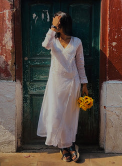 Sama White - Hand-Embroidered Chikankari Kota Doria Angarakha