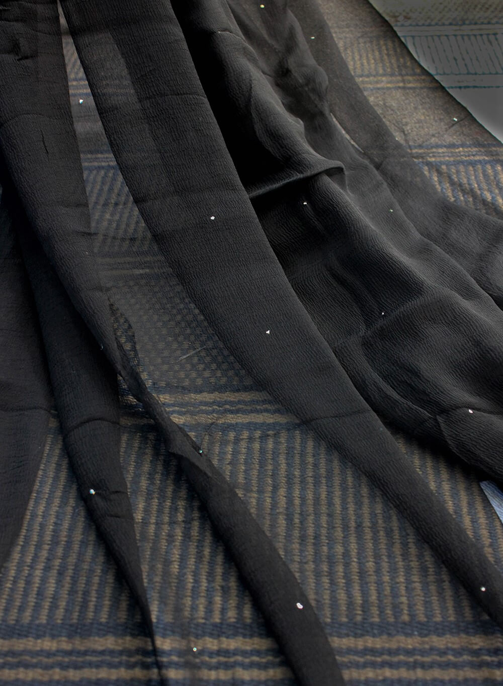 Black Golden Fardi - Nazm Chiffon Chikankari Dupatta